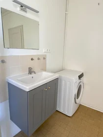 Habitación privada en Rue du Faubourg-de-Pierre, imagen 22 de 26