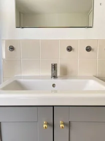 Habitación privada en Rue du Faubourg-de-Pierre, imagen 23 de 26