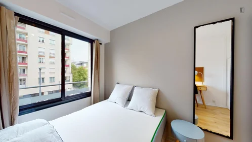 Quarto privado em Avenue du Centre, imagem 2 de 12
