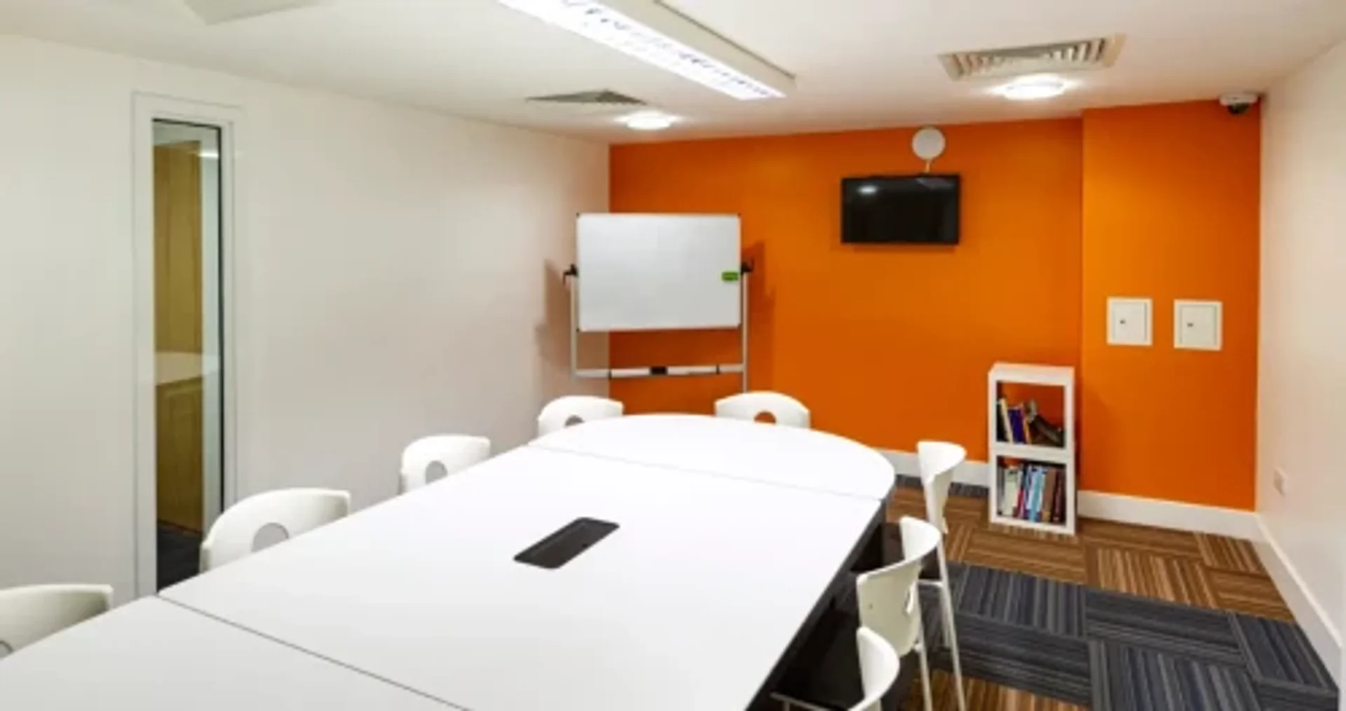 Habitación en apartamento estudiantil en alquiler en , completamente amueblado