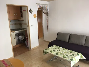 Dairenin tamamı konumu Carrer de Martínez de Tena, , 6 10 görüntüsü
