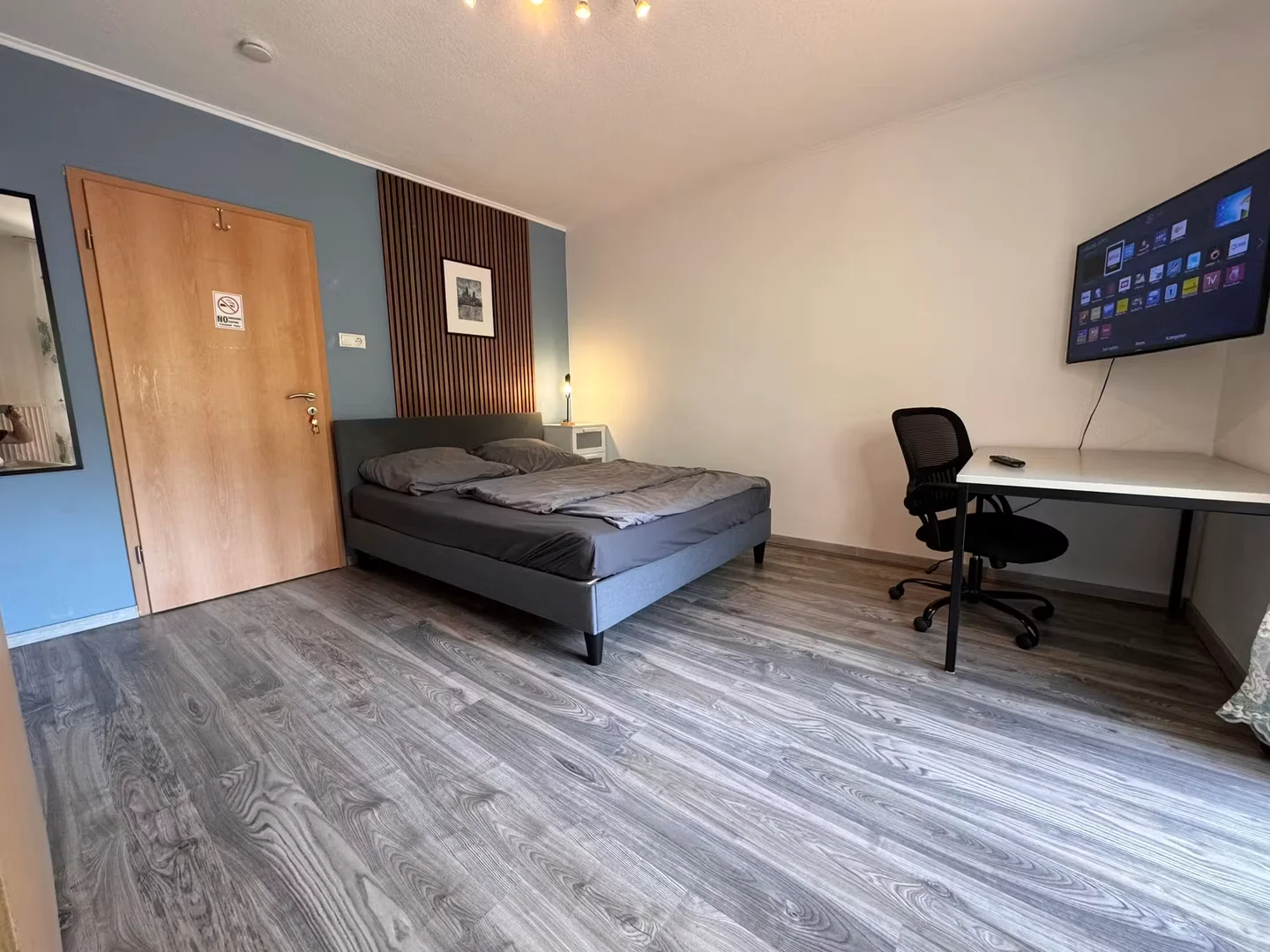 Habitación en apartamento estudiantil en alquiler en , completamente amueblado