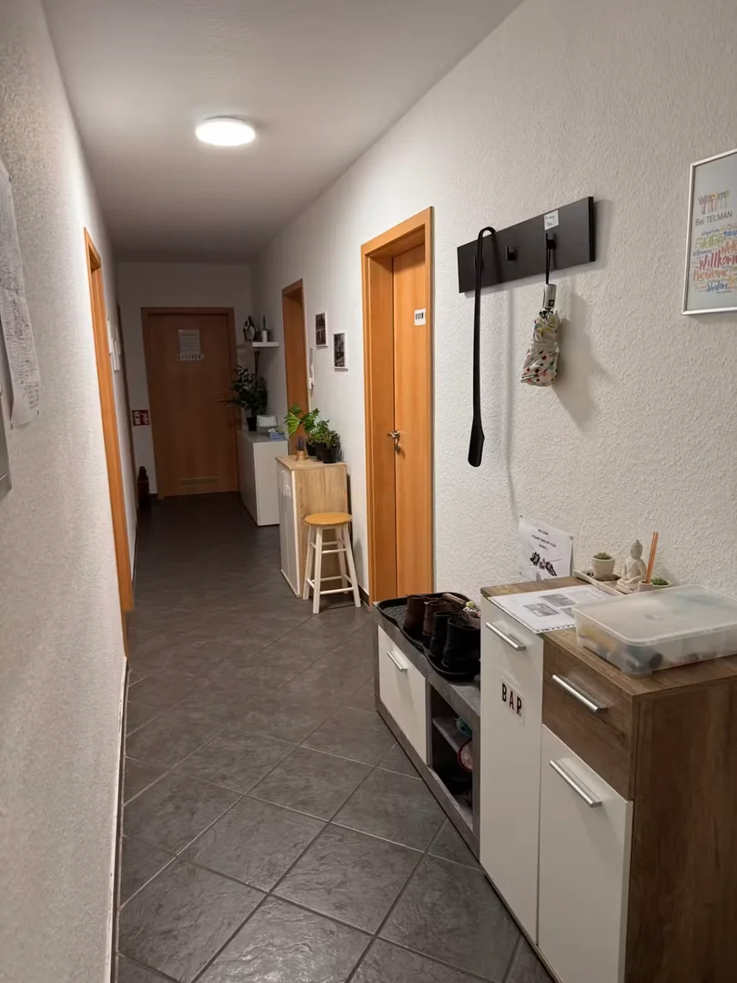 Habitación asequible para estudiantes con buena iluminación en 