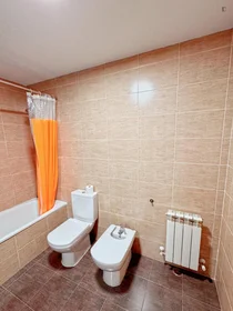 Quarto privado em Calle Arroyo Cedrón, imagem 22 de 23