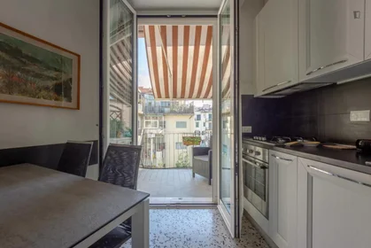 Appartamento in Via Giuseppe la Farina, immagine 1 di 10