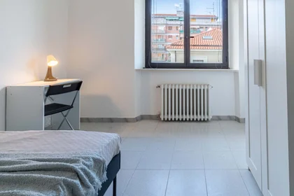 Quarto privado em Viale G. Marconi, 180, 65127 Pescara PE, Italia, imagem 12 de 37