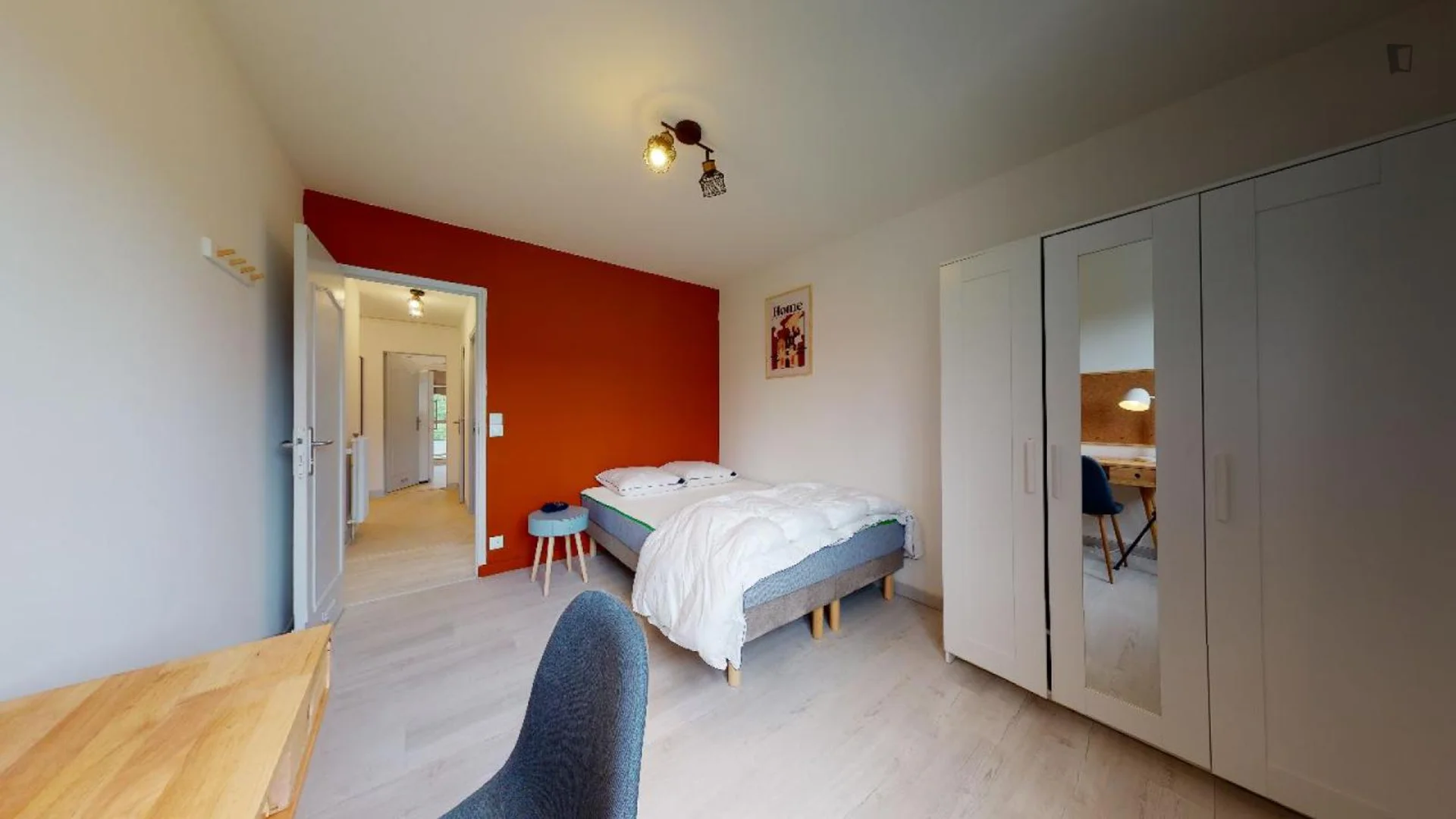 Room for rent in student apartment in , fully furnished