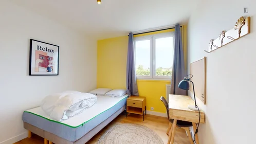 Chambre privée à Rue de la Figuière, image 2 de 13