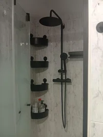 Stanza privata in Calle de la Constitución, immagine 10 di 15
