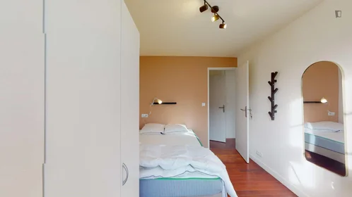 Private room at Avenue du Président Hoover, image 6 of 14