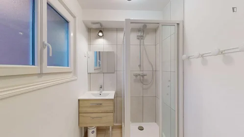 Chambre privée à rue d'Isly, image 11 de 13