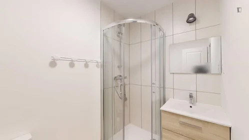 Chambre privée à rue d'Isly, image 10 de 13