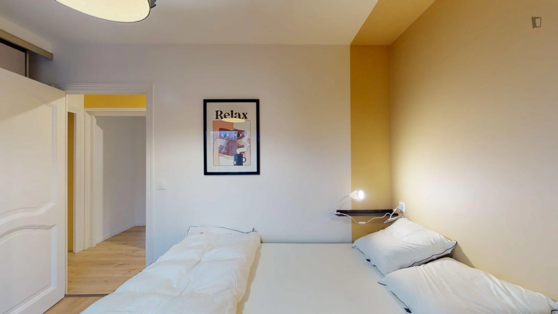 Chambre d'étudiant confortable et spacieuse dans 
