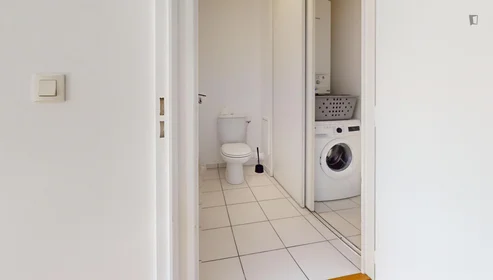 Private room at Rue Denfert Rochereau, image 9 of 9