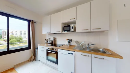 Quarto privado em Avenue du Centre, imagem 9 de 12