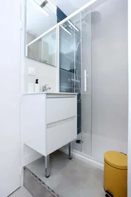 Privatzimmer in der 3 Rue Anatole France, 29200 Brest, France, bild 3 von 7