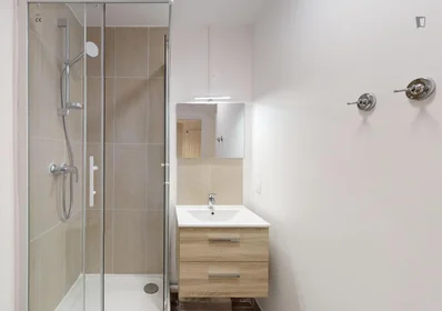 Private room at Rue Maria Callas, image 15 of 22