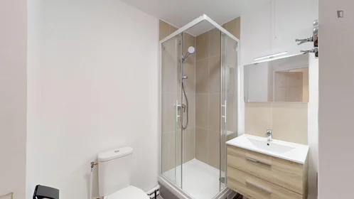 Private room at Rue Maria Callas, image 16 of 22