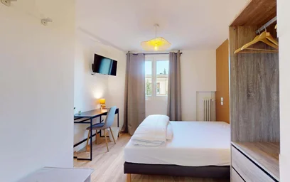 Chambre privée à 4 Rue Poret de Blosseville, 76100 Rouen, France, image 7 de 20