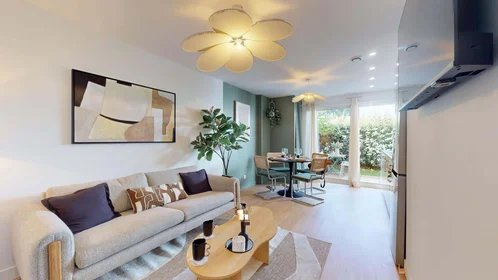 Habitación privada en 25 Rue Gabriel Goudy, 44200 Nantes, France, imagen 15 de 19