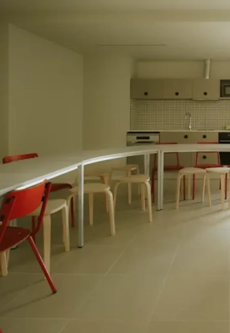 Chambre conviviale pour les étudiants dans  avec des équipements modernes