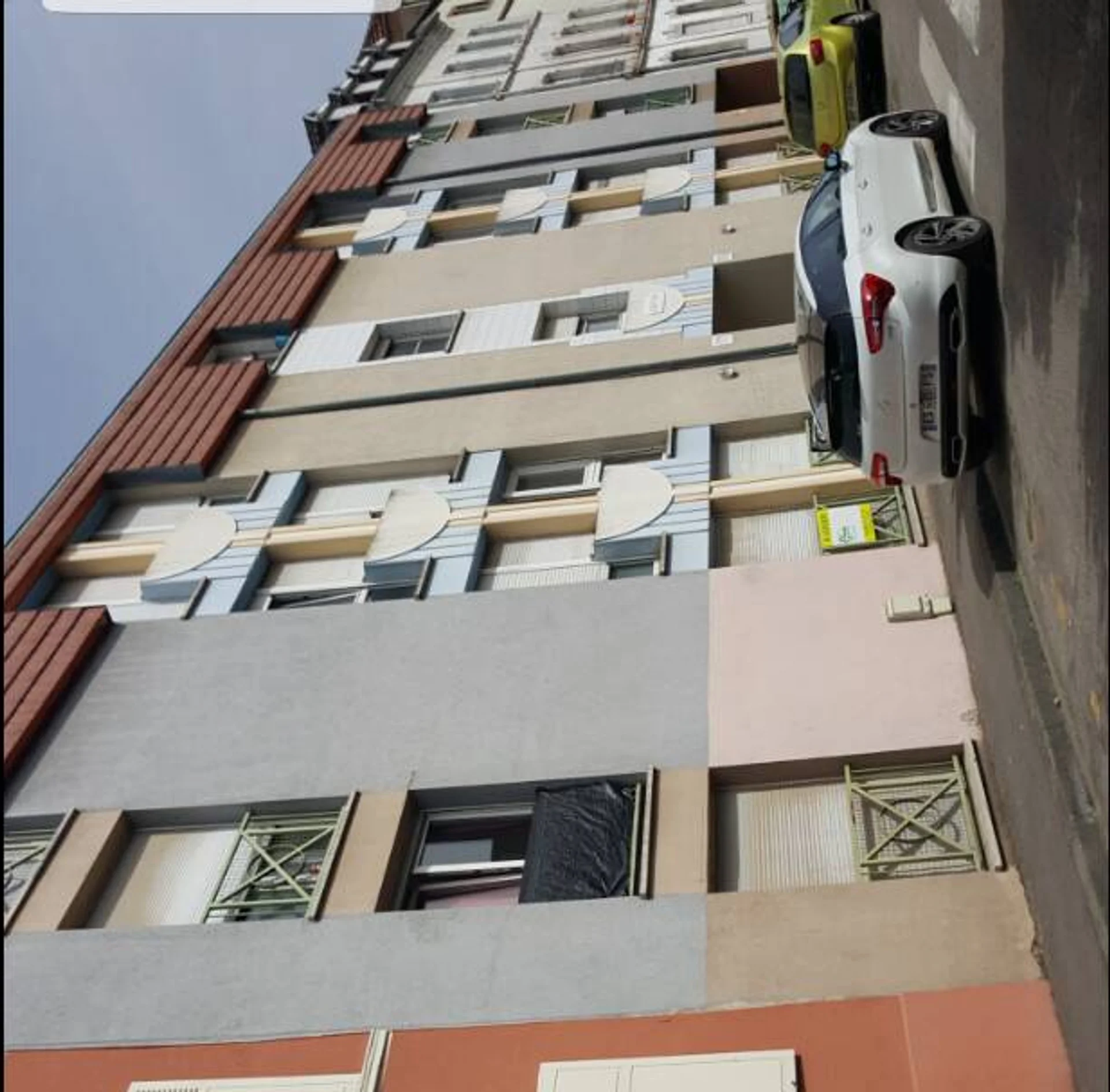 Habitación acogedora para estudiantes disponible en 