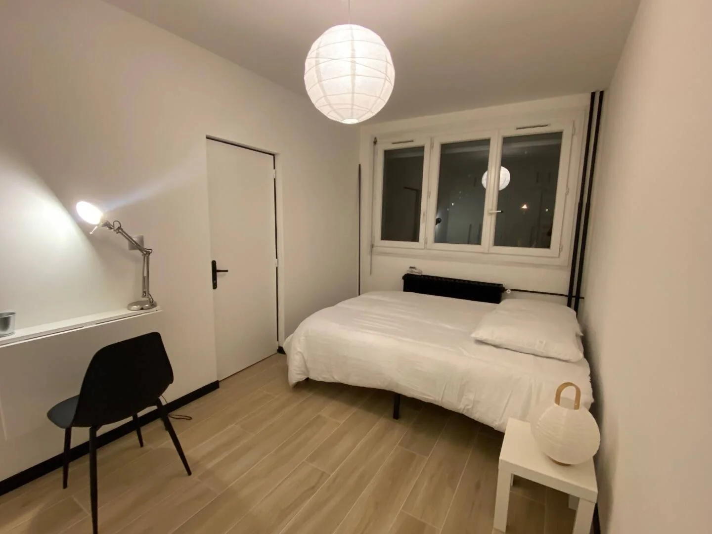 Comfortable and spacious student room in 