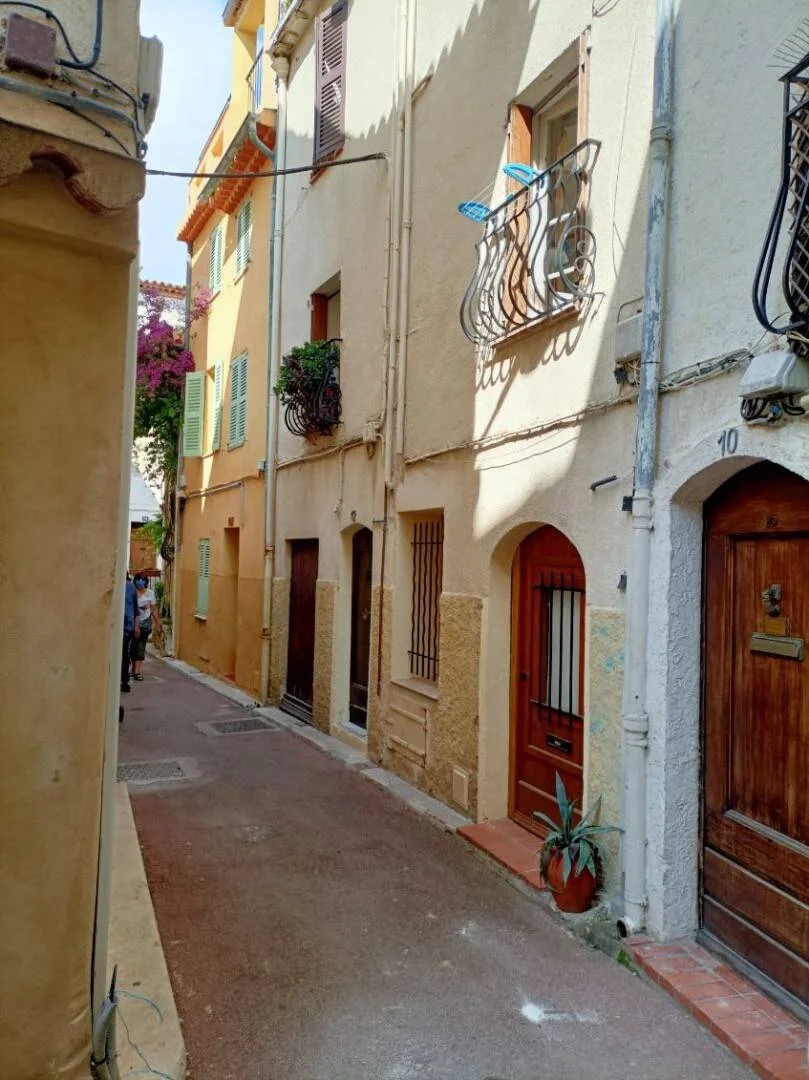 Camera per studenti in  con servizi moderni