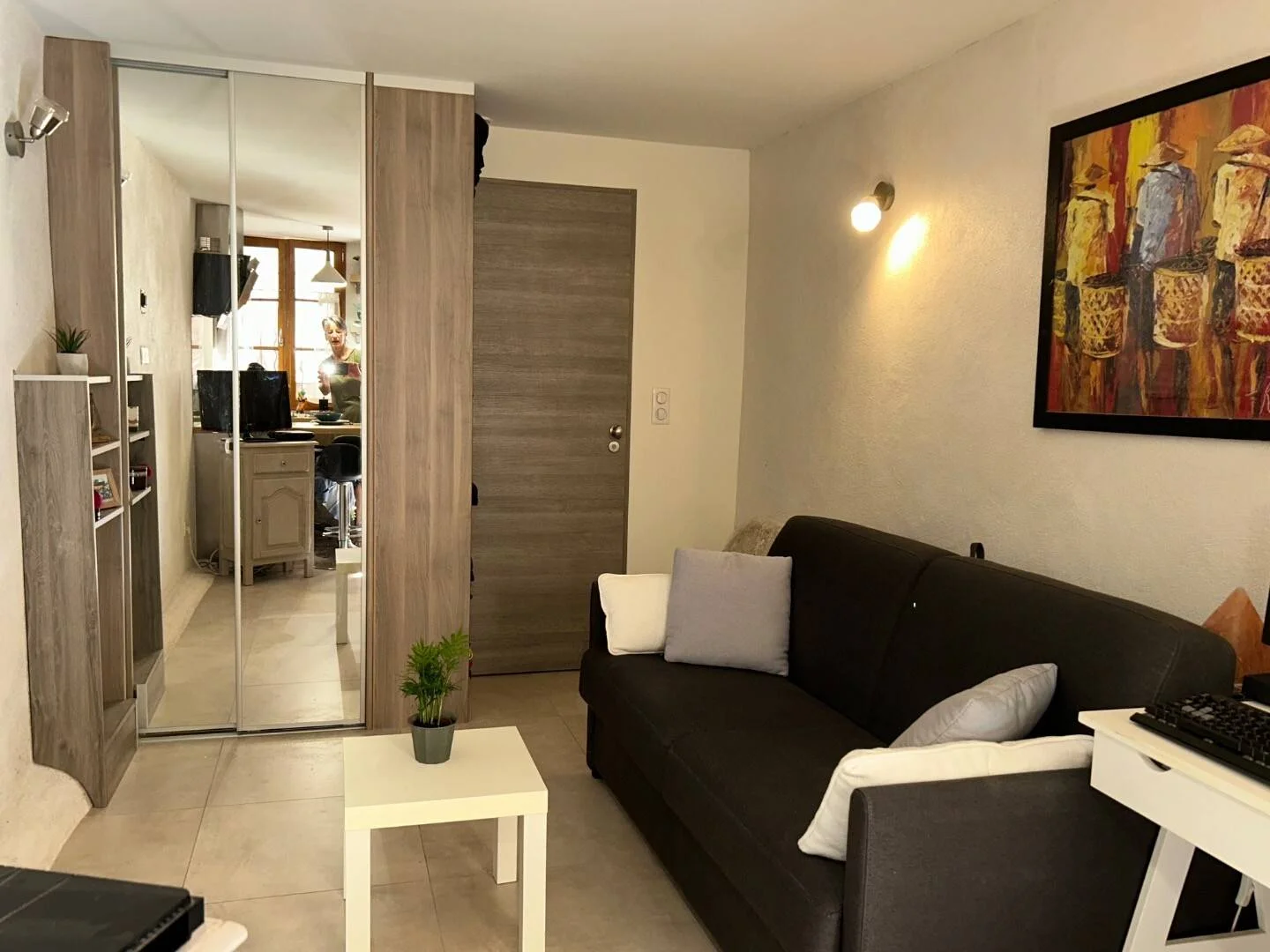 Camera per studenti in  con area studio e servizi in comune
