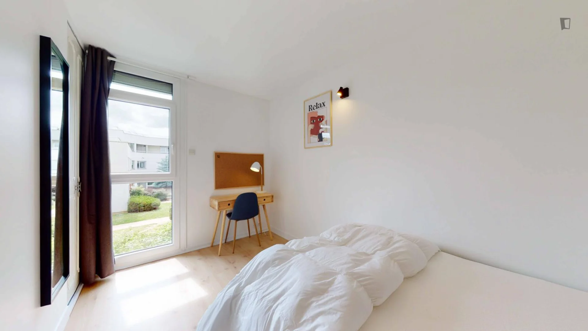 Habitación para estudiantes en  con modernas comodidades