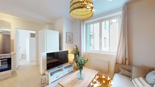 Chambre privée à 1 Bd Maréchal Gallieni, 21000 Dijon, France, image 6 de 10