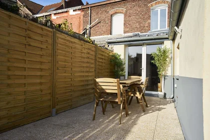 Stanza privata in 23 Rue Bouguereau, 59000 Lille, France, immagine 26 di 31