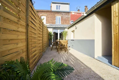 Stanza privata in 23 Rue Bouguereau, 59000 Lille, France, immagine 27 di 31