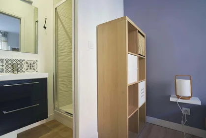 Stanza privata in 23 Rue Bouguereau, 59000 Lille, France, immagine 5 di 31