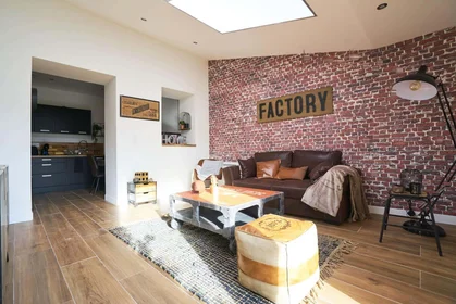 Stanza privata in 23 Rue Bouguereau, 59000 Lille, France, immagine 9 di 31