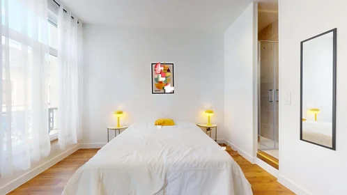 Private room at 76 Av. Jean Jaurès, 51100 Reims, France, image 5 of 28