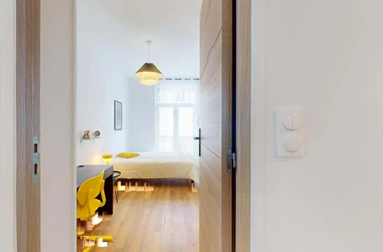 Private room at 76 Av. Jean Jaurès, 51100 Reims, France, image 3 of 25