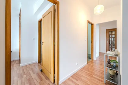 Logement de 2 chambres à {area}