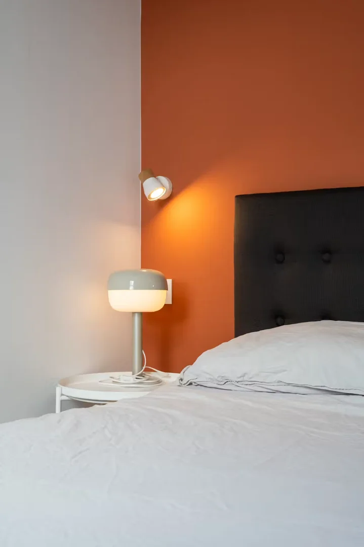 Bright and airy student room with easy university access in 