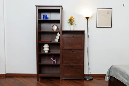 Privatzimmer in der Viale Sarca, bild 11 von 30