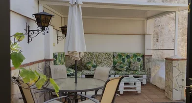 Entire apartment at Calle Salamanca, 33, image 1 of 10