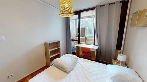 Privatzimmer in der Place Beaumarchais, , bild 2 von 10