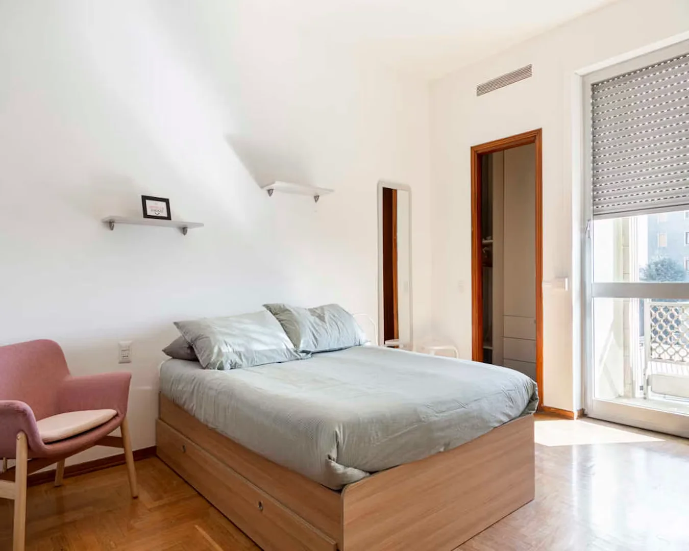 Chambre d'étudiant confortable et spacieuse dans