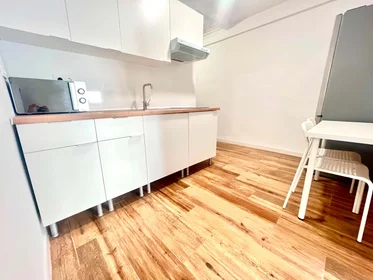 Privatzimmer in der Av. de la Paz, 41013 Sevilla, Spain, bild 5 von 12