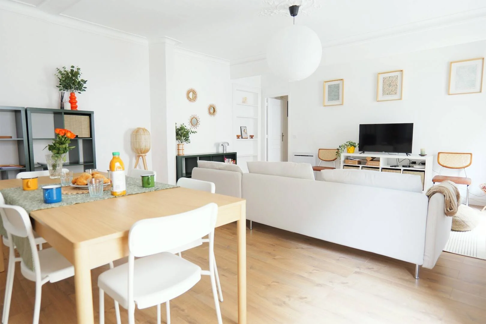'de öğrenci dairesinde, tamamen mobilyalı kiralık oda