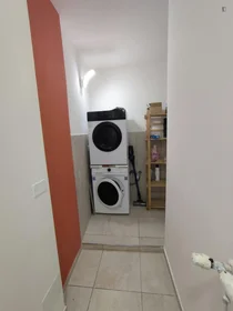 Prywatny pokój Via Ugo Bassi, obraz 29 34