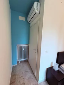 Prywatny pokój Via Ugo Bassi, obraz 5 34