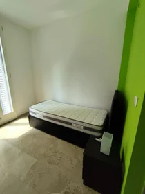 Prywatny pokój Via Ugo Bassi, obraz 4 32
