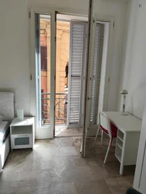 Prywatny pokój Via Ugo Bassi, obraz 3 33