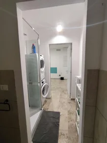 Prywatny pokój Via Ugo Bassi, obraz 21 33